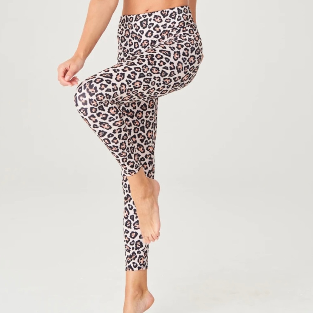 Onzie Leggings